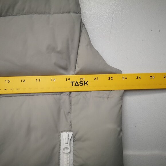 Joe Fresh Ladies Size Large Grey with White Accents Full Zip Puffy Vest - Picture 8 of 9